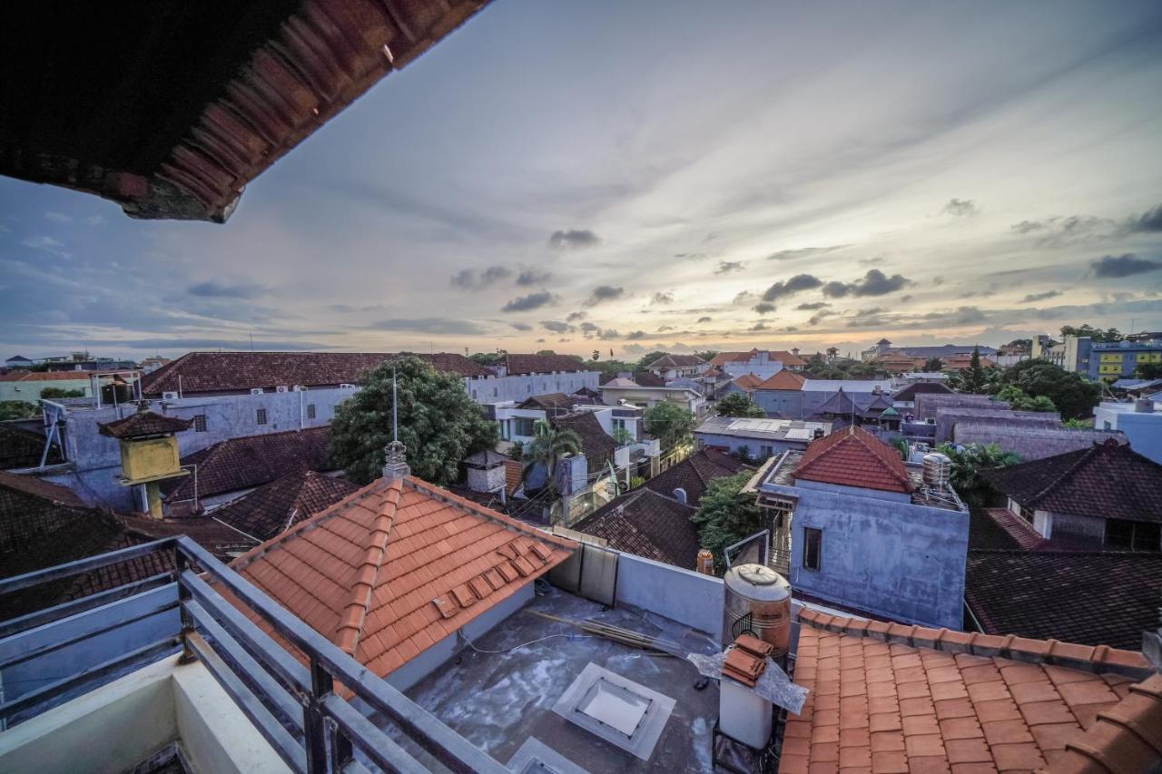 Padma Lodge Legian Семиньяк Экстерьер фото